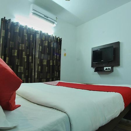 Lake View Hotel Madurai Exterior photo