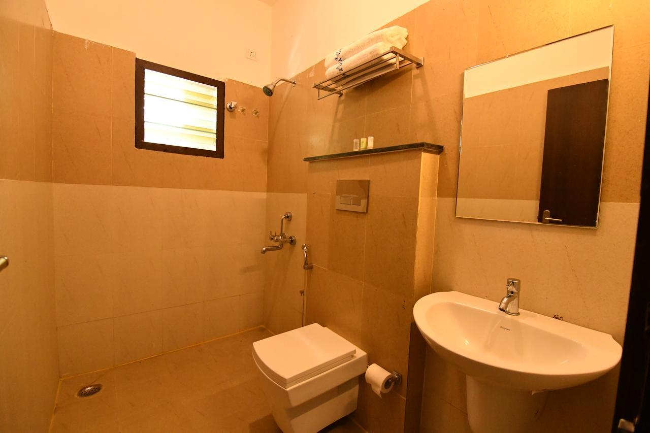 Lake View Hotel Madurai Exterior photo