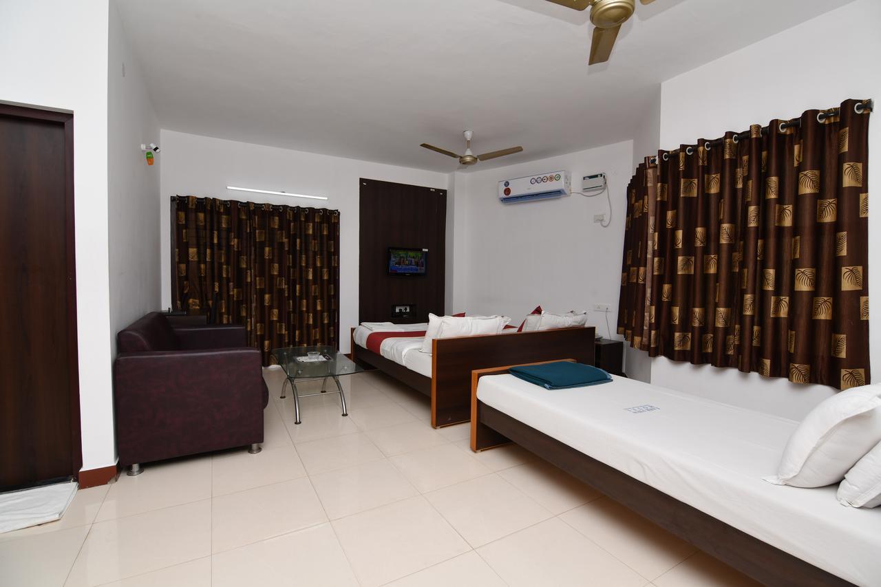 Lake View Hotel Madurai Exterior photo