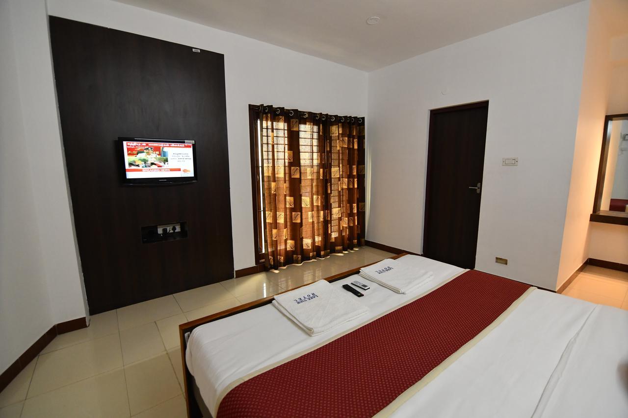 Lake View Hotel Madurai Exterior photo