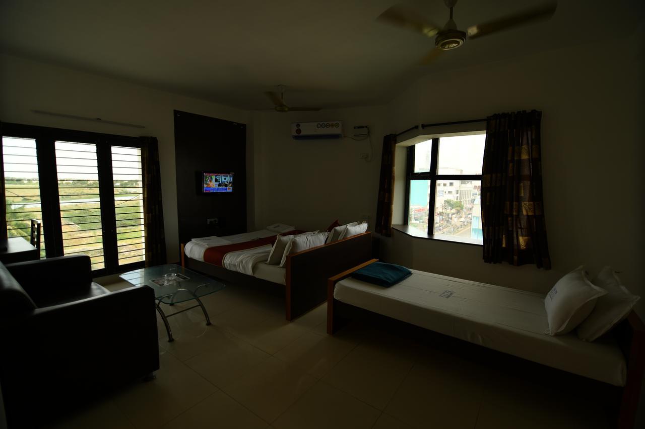 Lake View Hotel Madurai Exterior photo