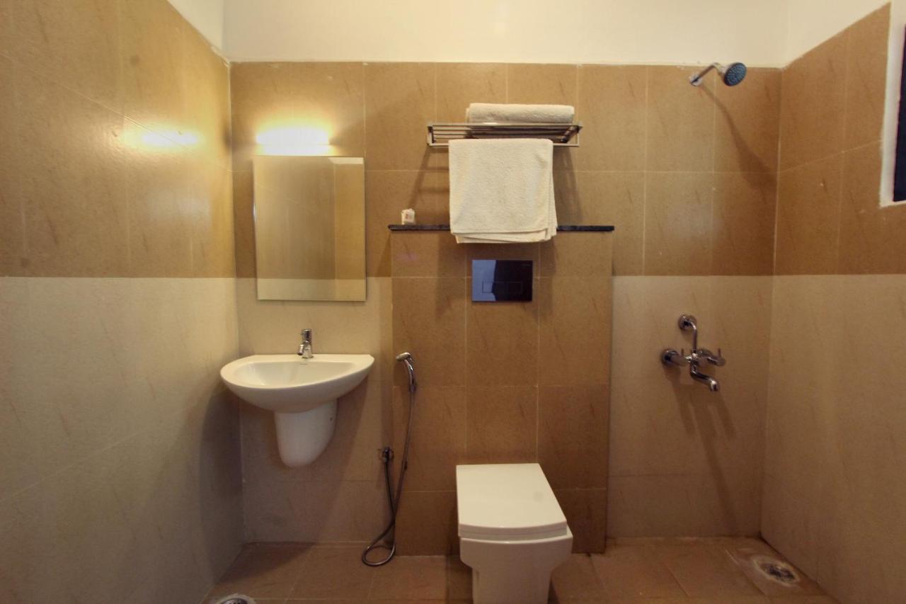 Lake View Hotel Madurai Exterior photo