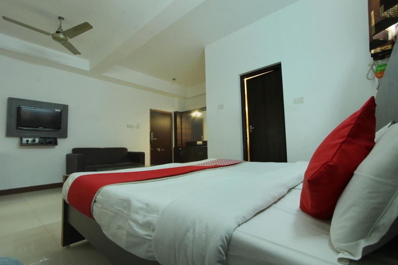 Lake View Hotel Madurai Exterior photo